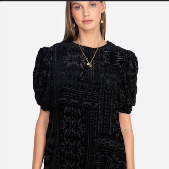 Johnny Was Tops - NWT Johnny Was Velvet Amatan Ruched Blouse in Black XL